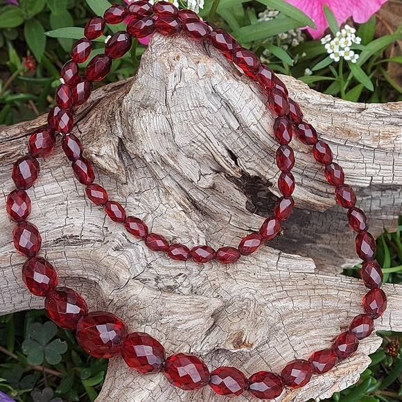 Jewelry - Cherry Red Faceted  Bead Necklace, Antique High Quality Bakelite